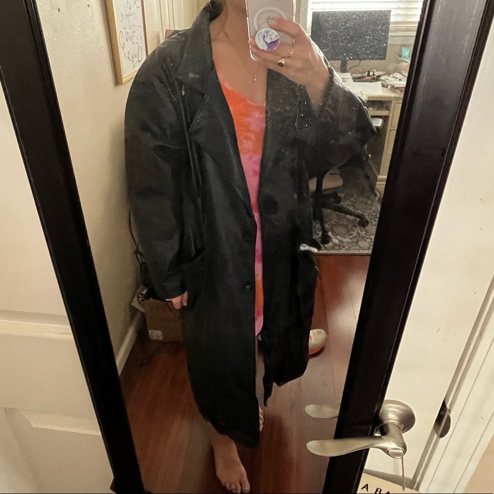 VTG black leather trench coat